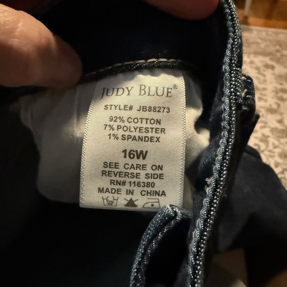 Judy Blue Women's Dark Blue Ankle Jeans - Picture 10 of 11